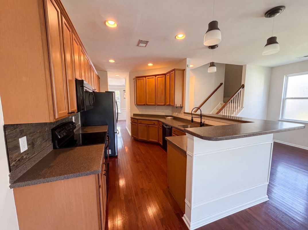Property photo 2 of 9006 Parlor Dr