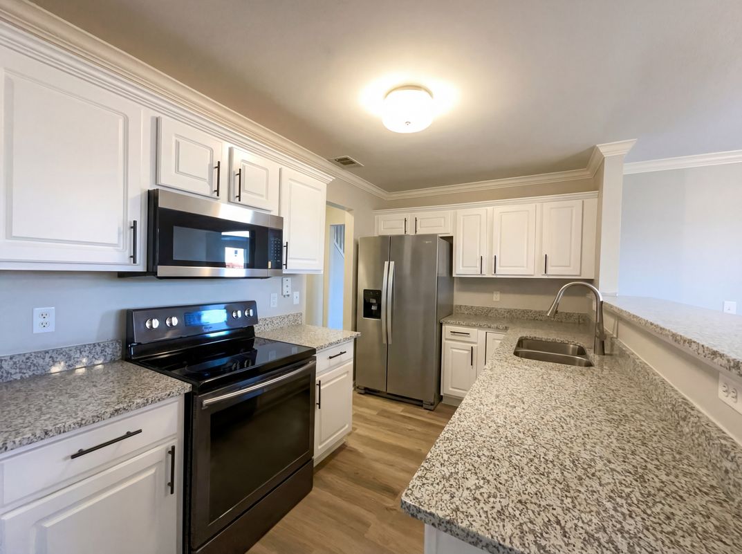 Property photo 2 of 433 Heath Pl