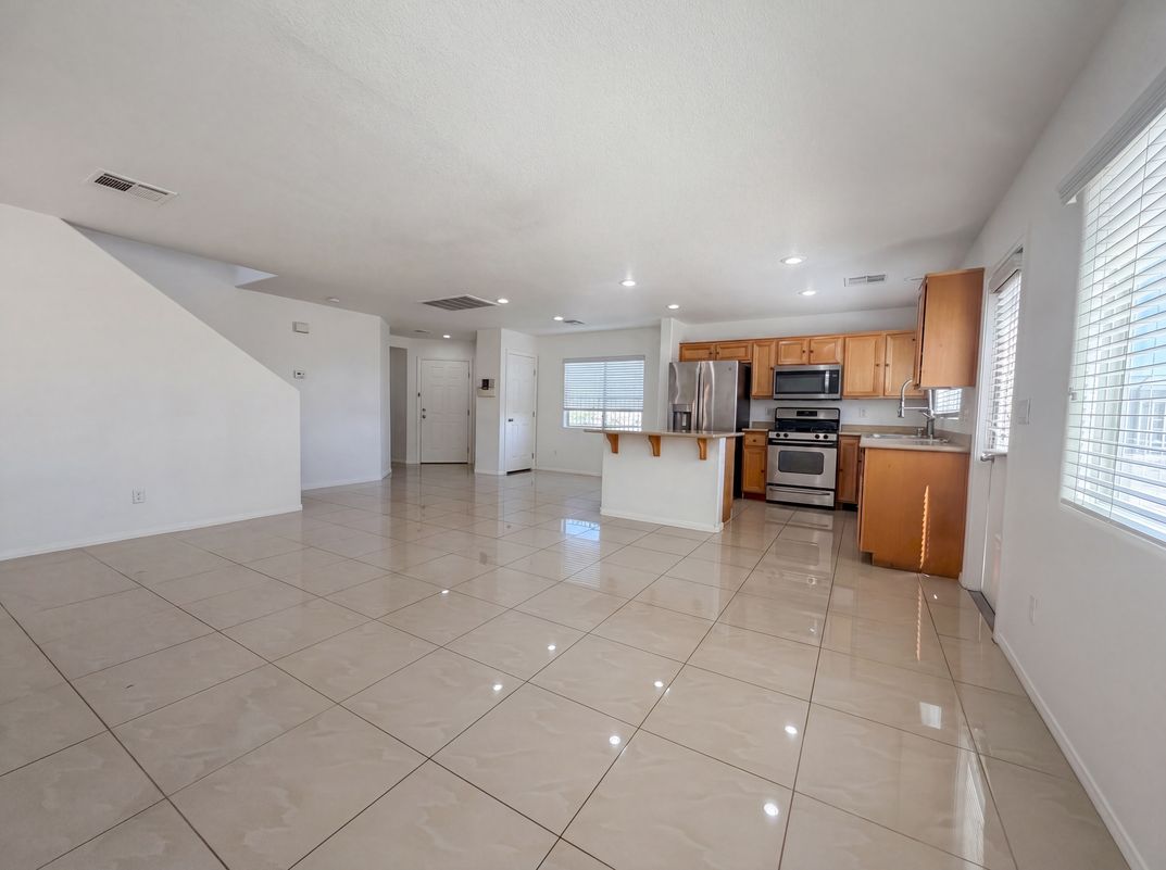Property photo 3 of 10506 Yuha Desert Ct