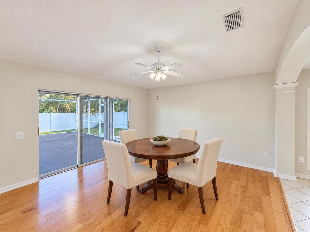 Property photo 3 of 30447 Iverson Dr