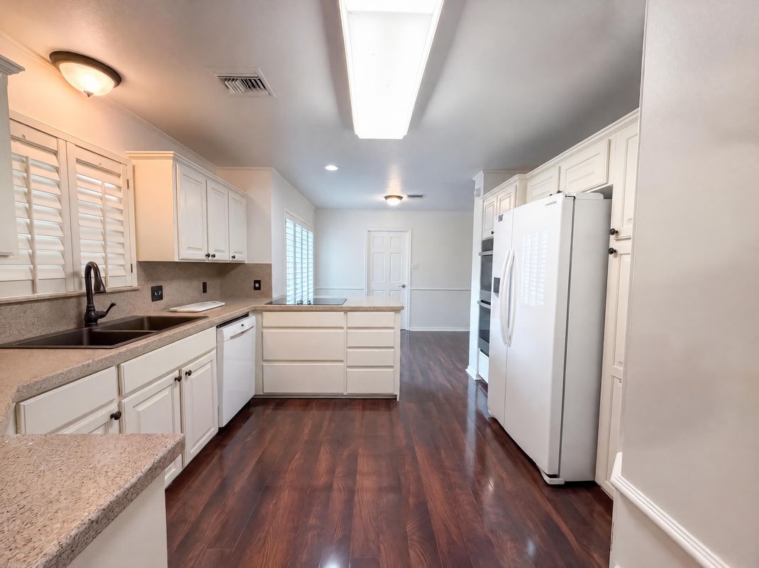 Property photo 2 of 2801 Wickersham Dr