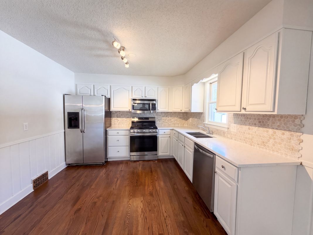 Property photo 2 of 101 Tipperary Ln