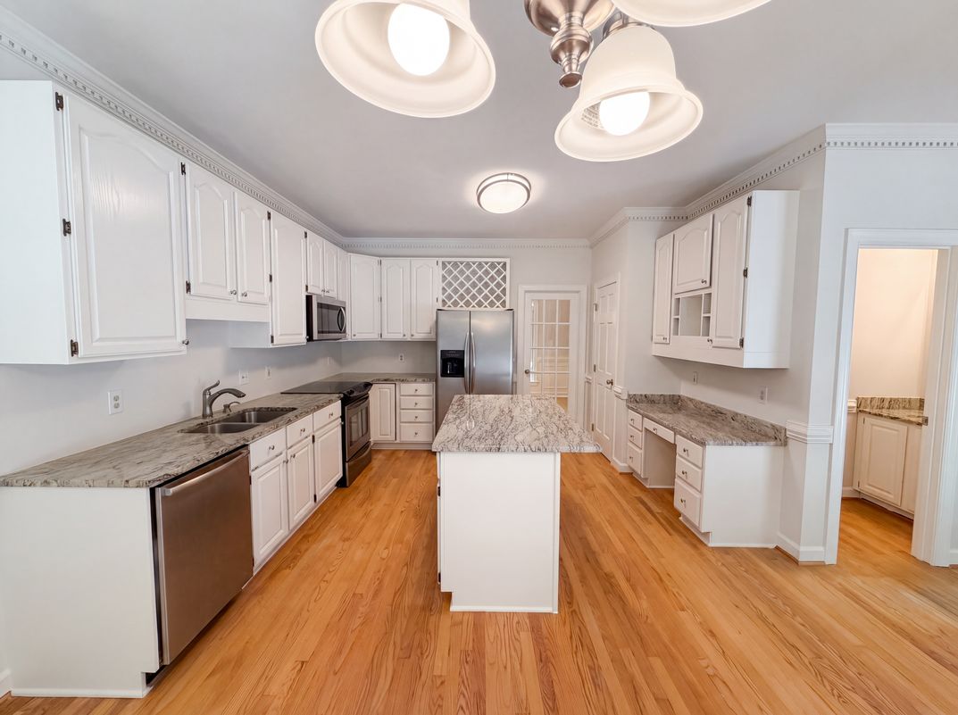 Property photo 2 of 2501 Dunmore Ct