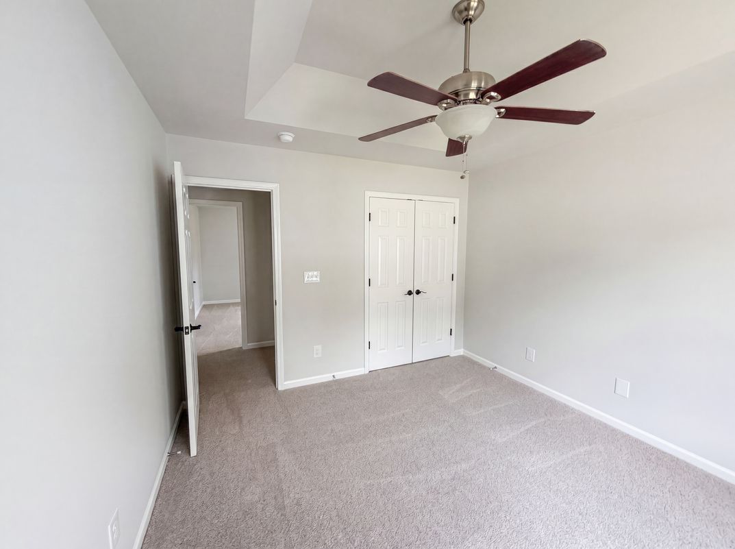 Photo 18 of 23 of 4024 Fifendrum Ln, Charlotte, NC