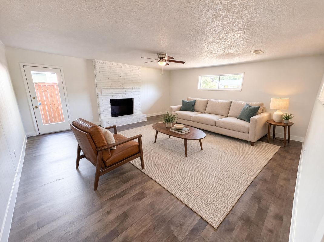 Property photo 3 of 8540 Foxwood Ln