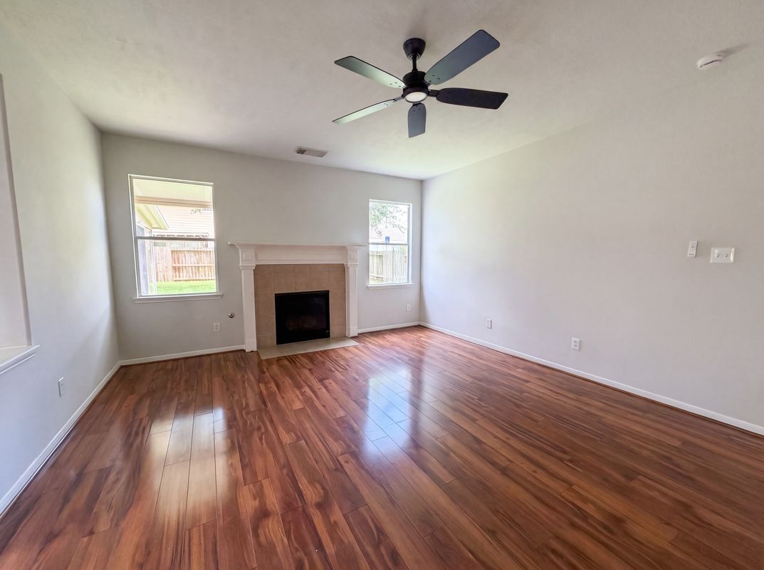 Property photo 3 of 3714 Windmill Links Dr