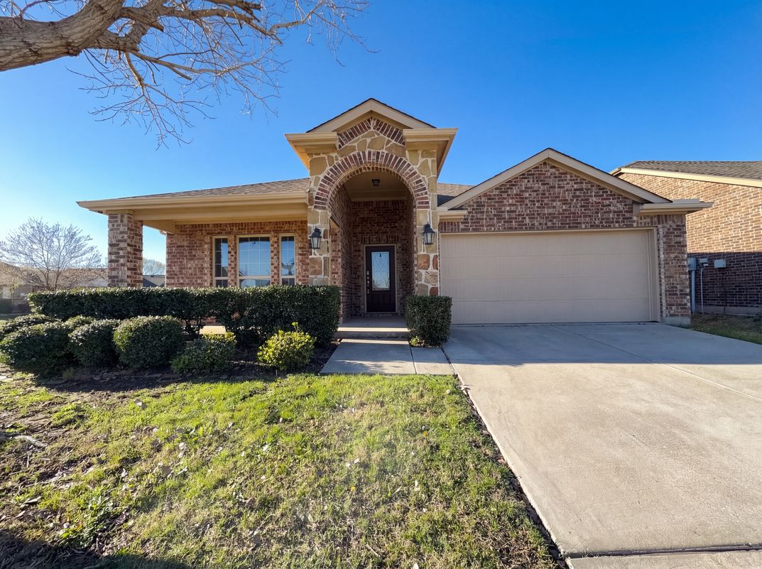 Property photo 1 of 5591 Coventry Dr