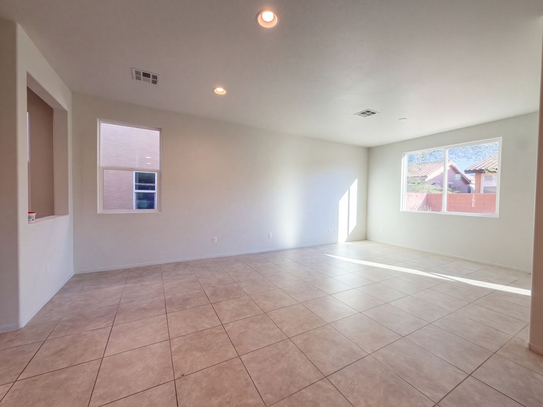 Property photo 3 of 10713 Dobbs Ave