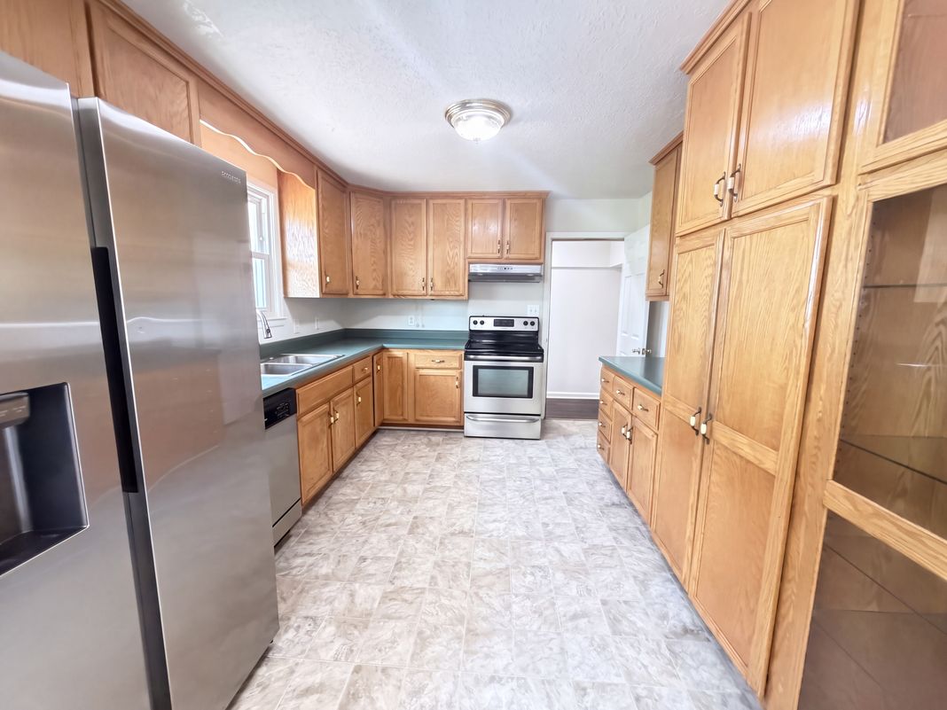 Property photo 2 of 328 Kimbrough Rd