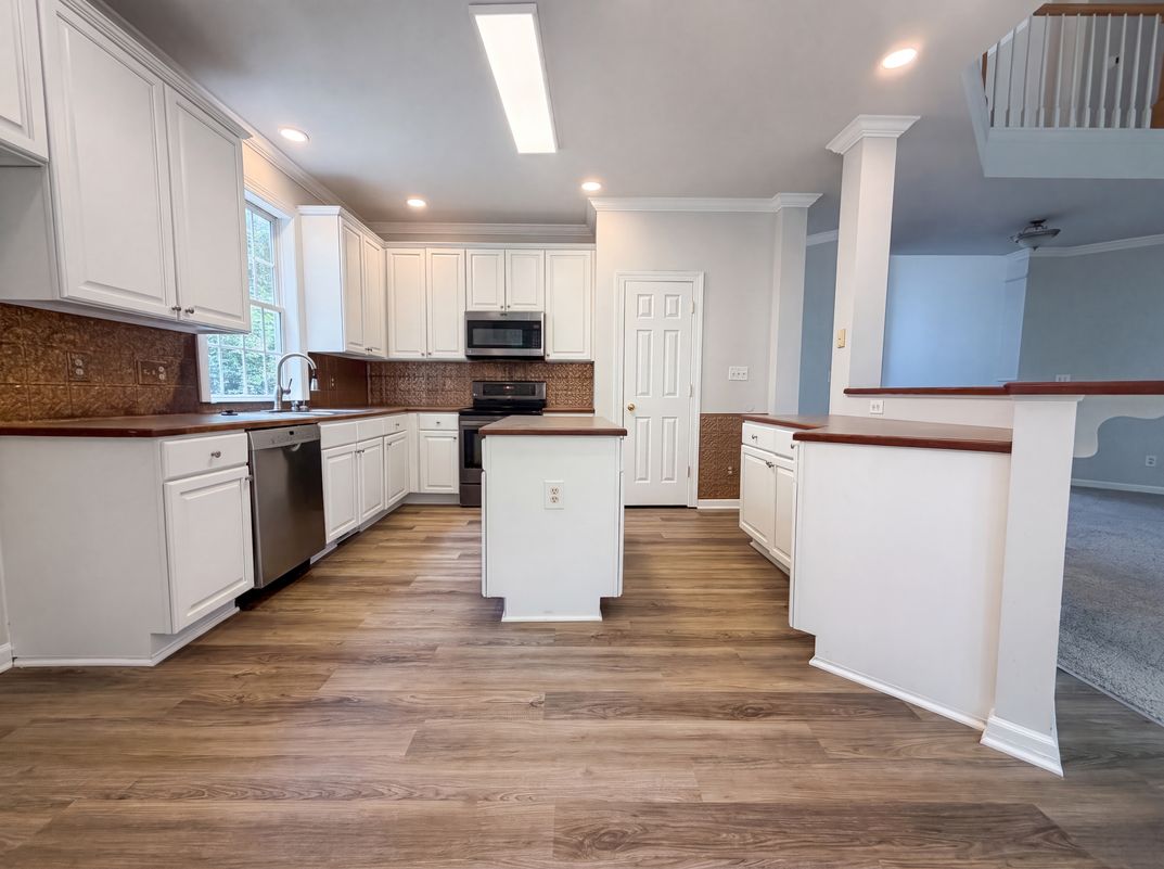 Property photo 2 of 1487 Big Leaf Loop