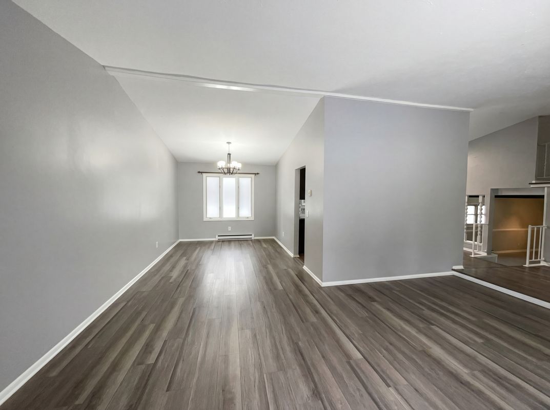 Property photo 3 of 32847 Redwood Blvd