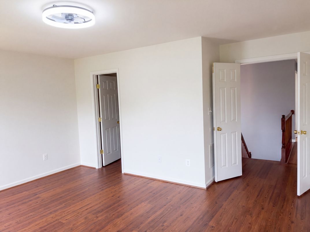 Property photo 3 of 118 Marlise Ln