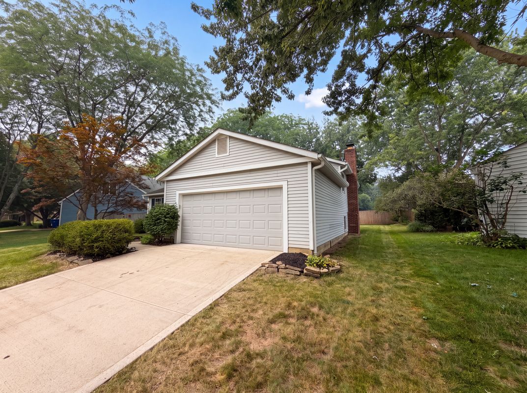 Property photo 1 of 3920 Cedric Ln