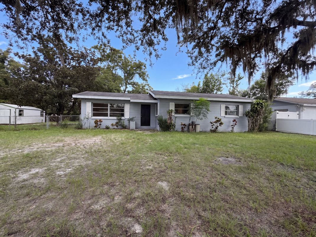 Property photo 1 of 7117 N 50th St