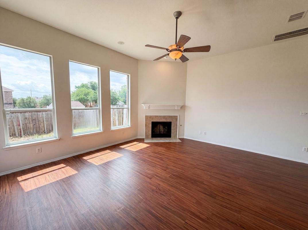 Property photo 3 of 1202 McCormick St