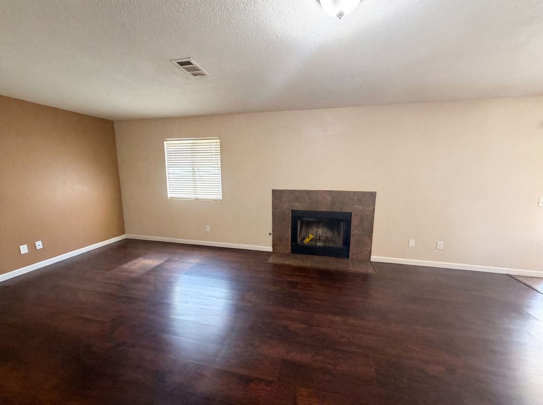 Property photo 3 of 11401 Villa St