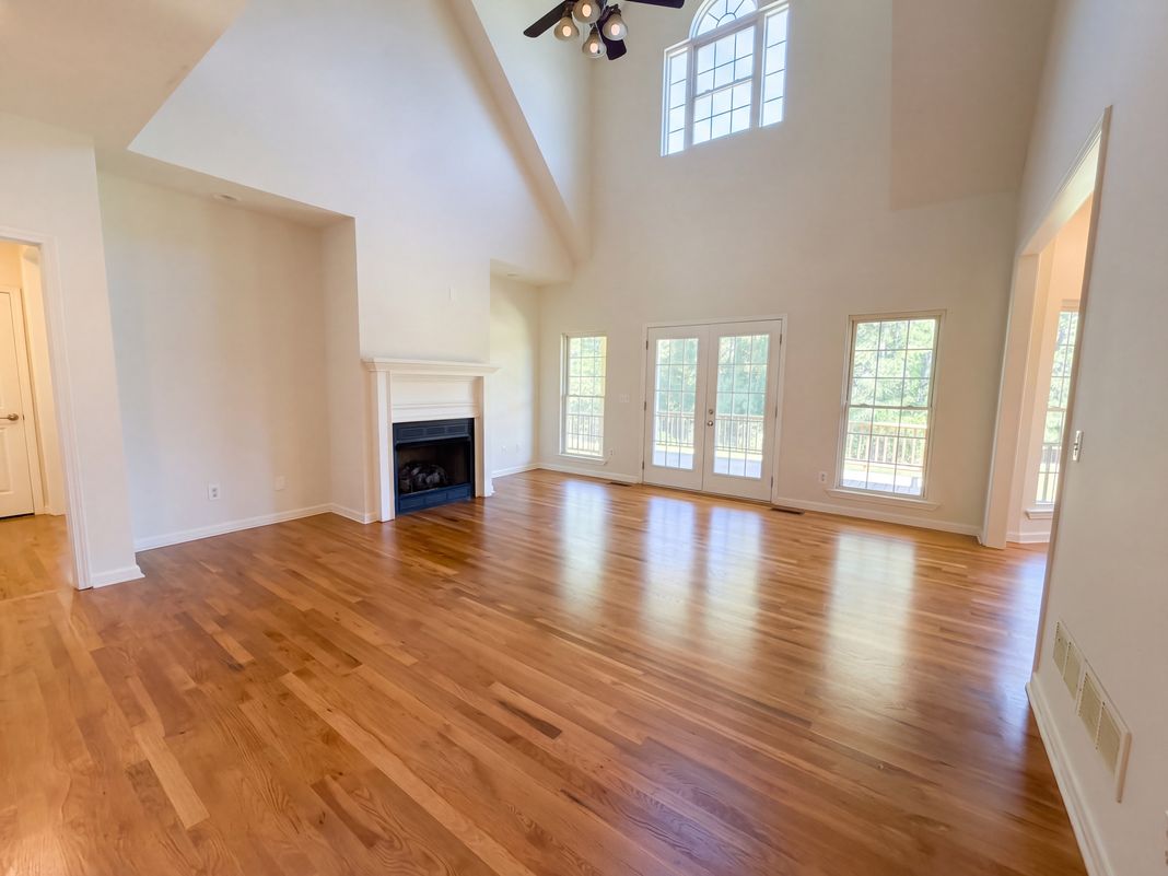 Property photo 3 of 60 John Henry Cir
