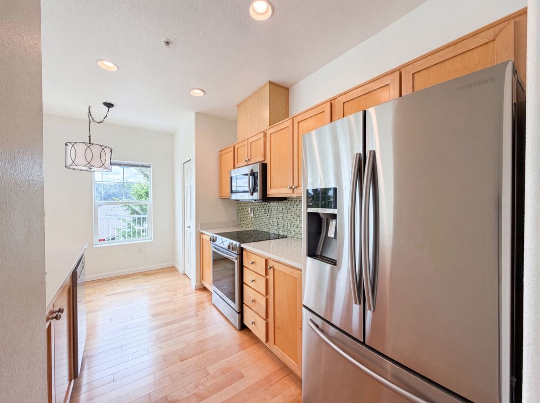 Property photo 2 of 15485 SW Sparrow Loop Unit 101