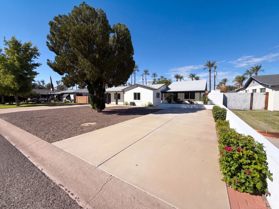 3016 N 47th St Phoenix AZ 85018