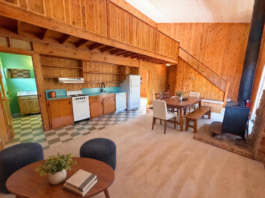 Property photo 2 of 577 Oak Knoll Cir
