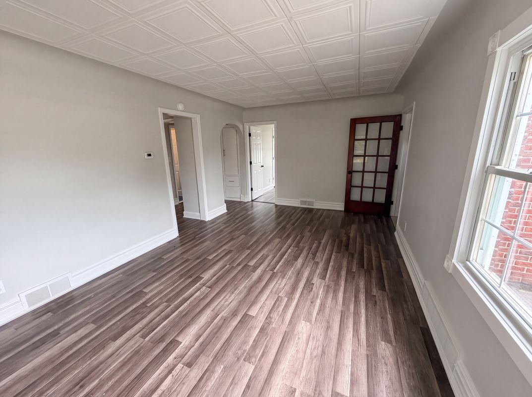 Property photo 3 of 17590 Eastland St