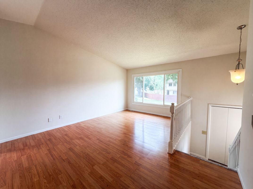 Property photo 3 of 16066 Foliage Ave W