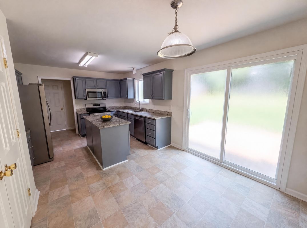 Property photo 2 of 5714 Waverly Lynn Ln