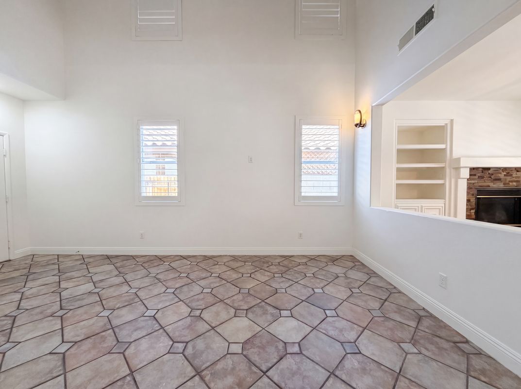 Photo 8 of 31 of 1863 Poetic Valley Cir, Henderson, NV