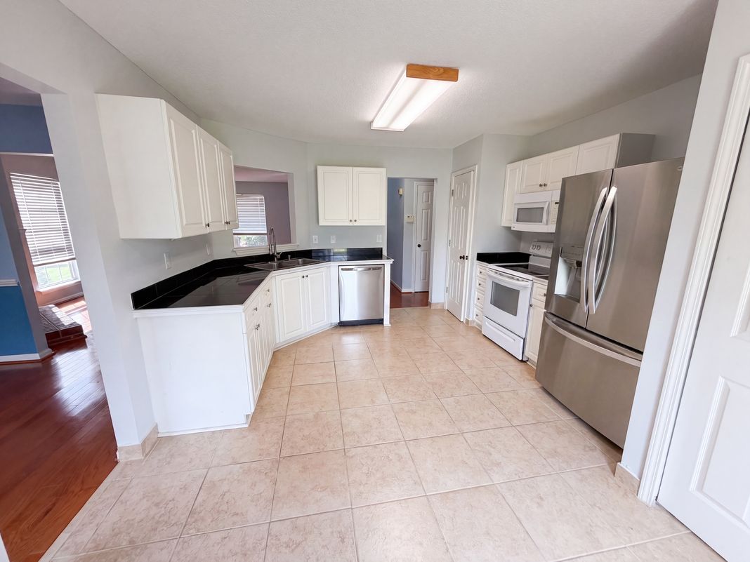 Property photo 2 of 18 Summerlin Pl