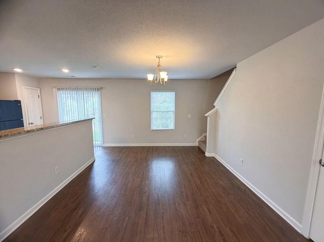 Photo 8 of 19 of 3013 Chatuge Ct, Charlotte, NC