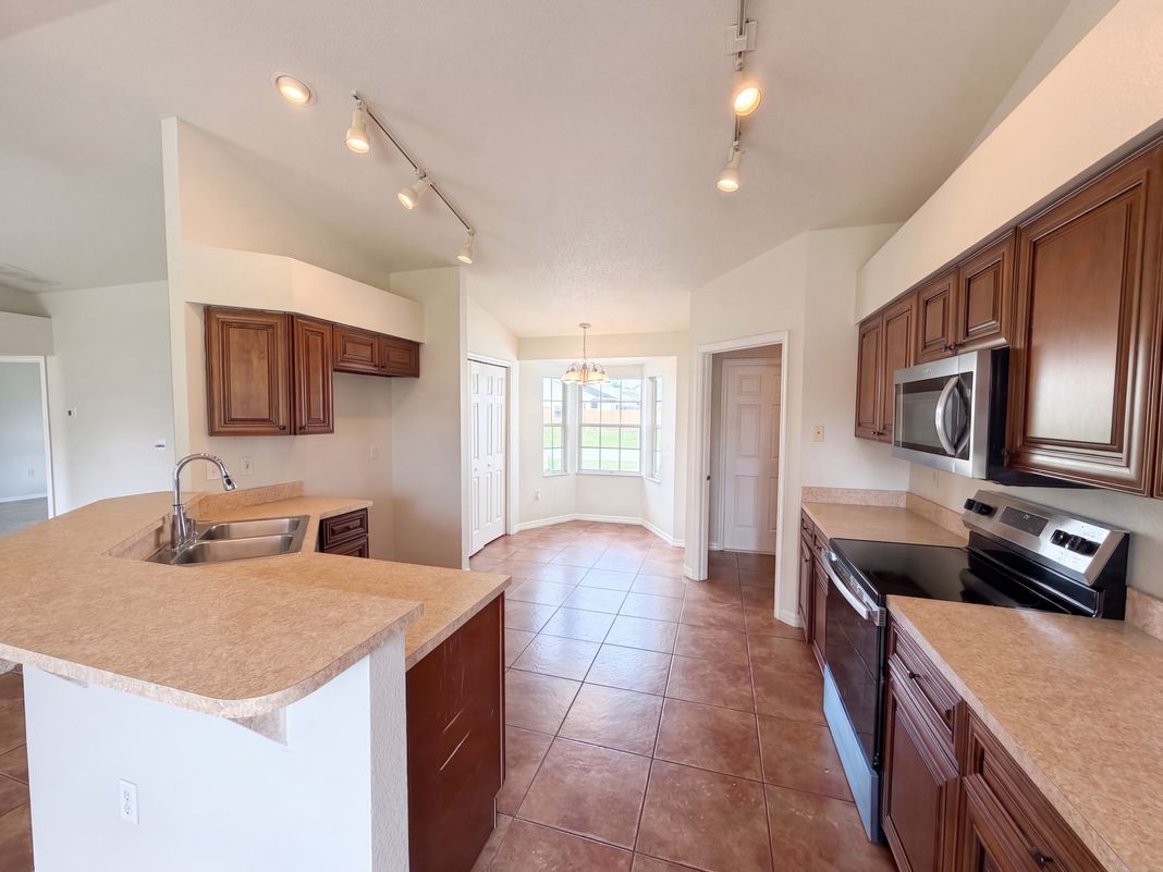 Property photo 2 of 6536 Horizon Point Dr