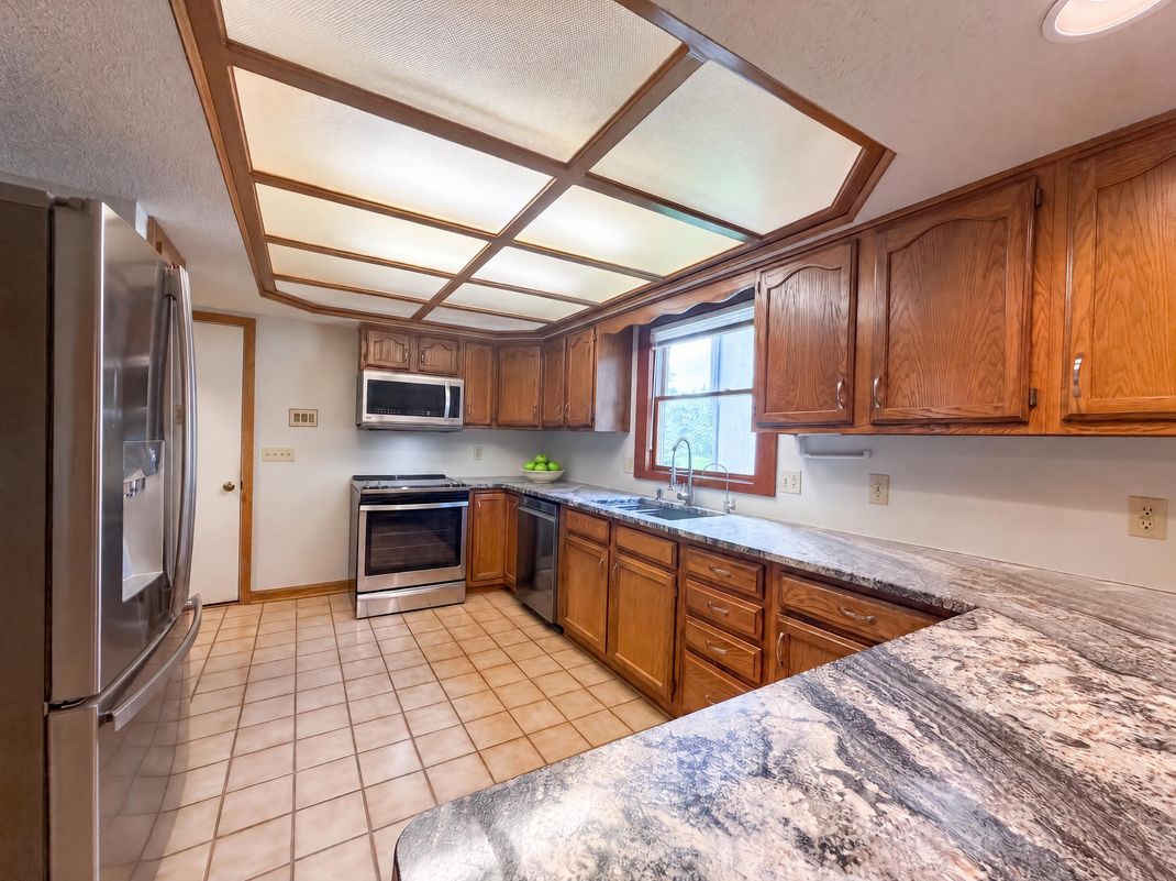 Property photo 2 of 165 Juniper Ave
