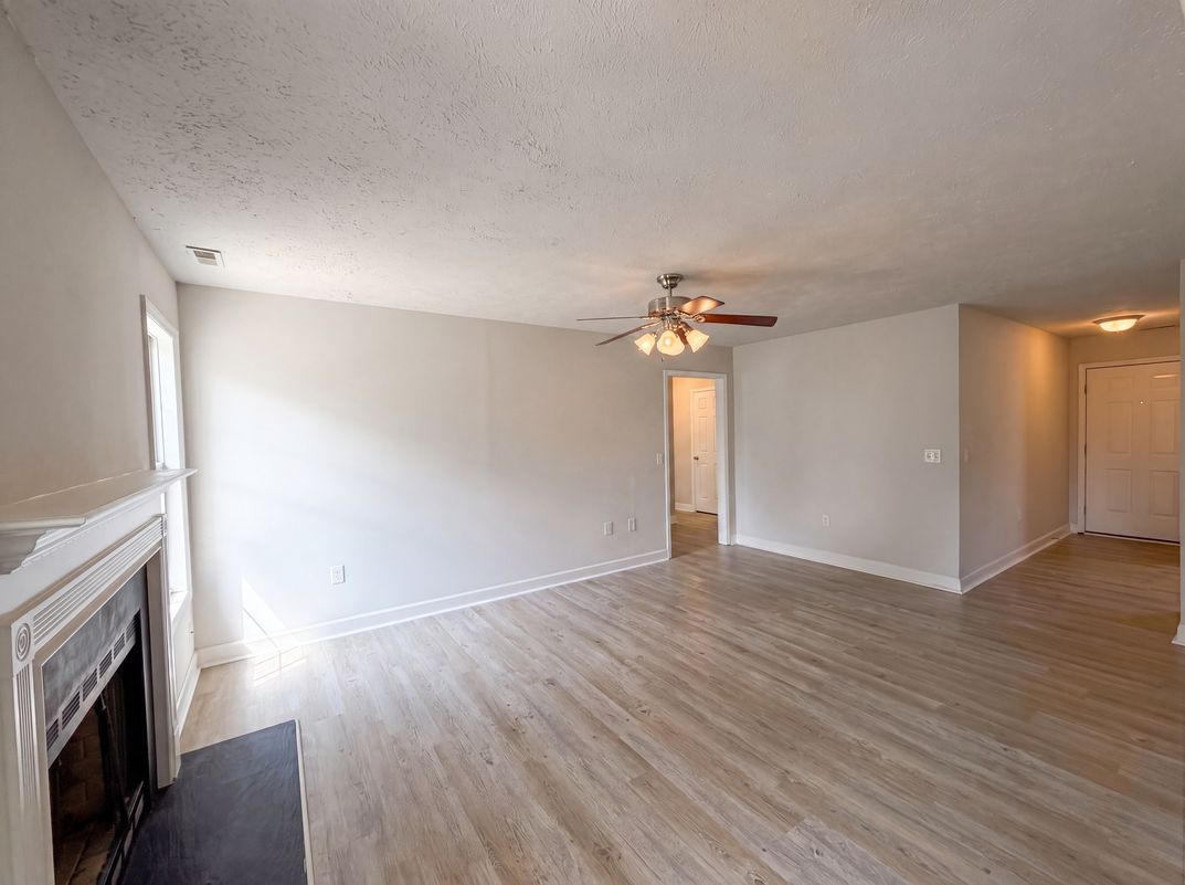 Property photo 3 of 444 Northwoods Dr