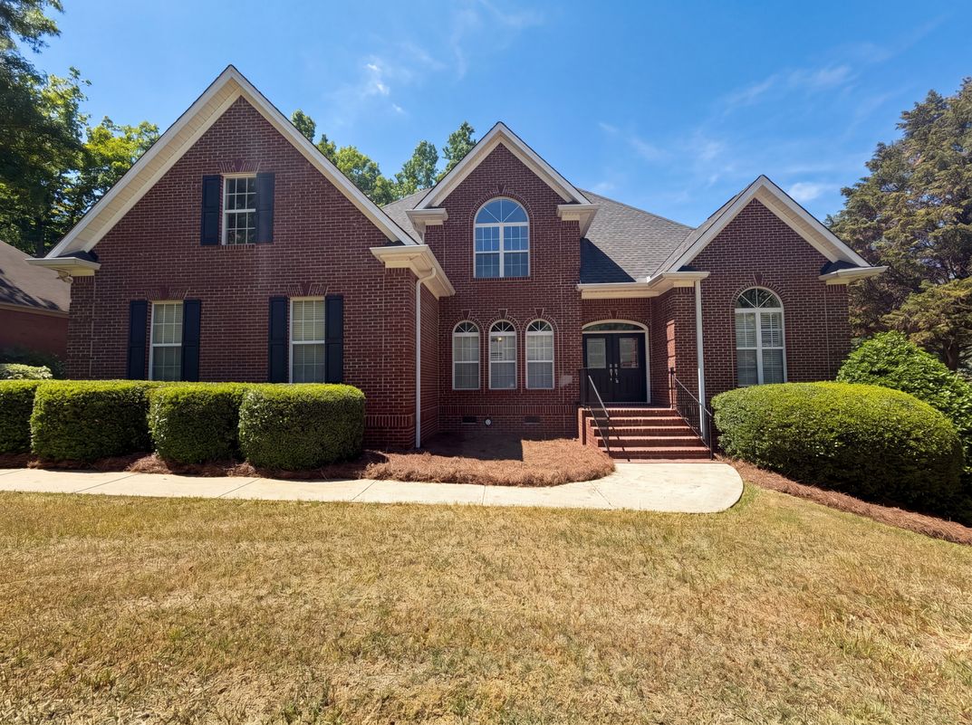 Property photo 1 of 116 Crosscreek Dr