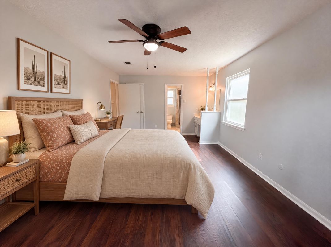 Property photo 3 of 16121 Lakeview Dr