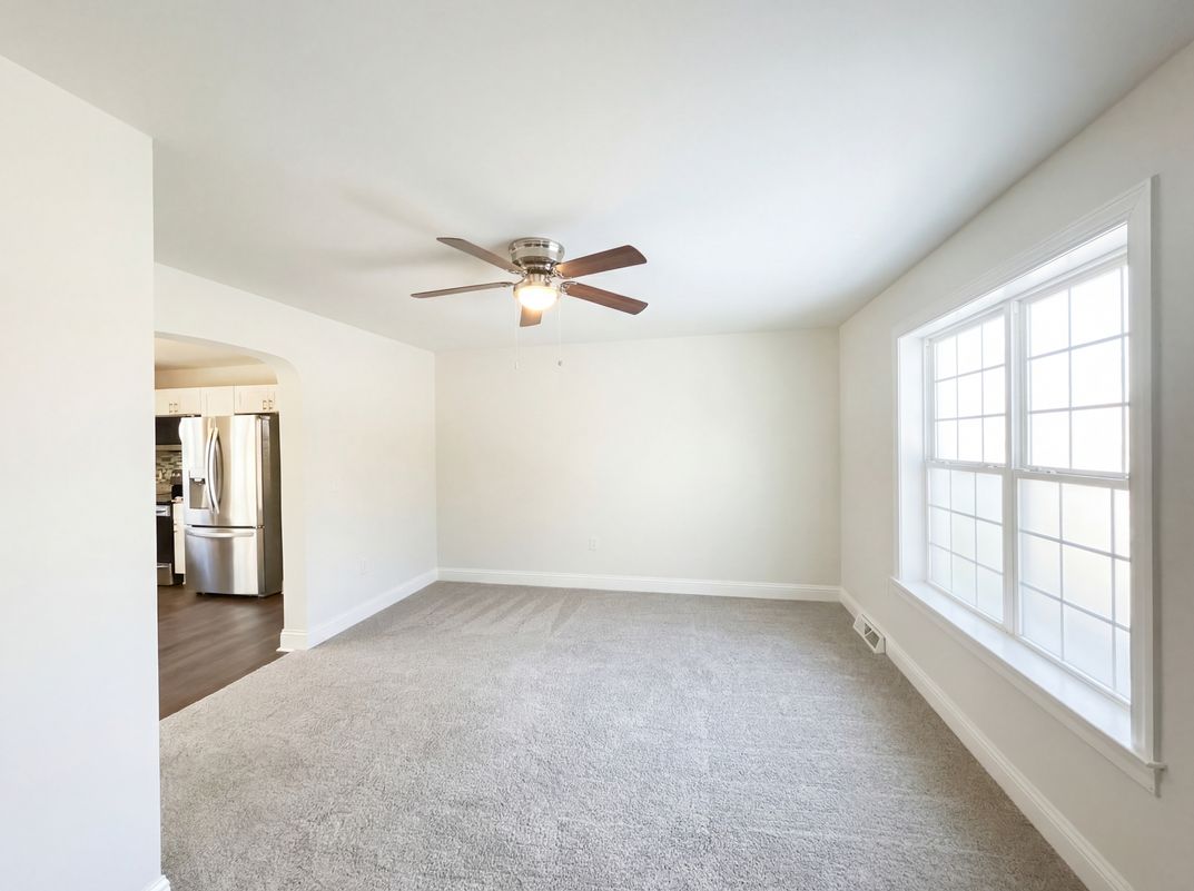 Property photo 3 of 1710 Oak Park Ct