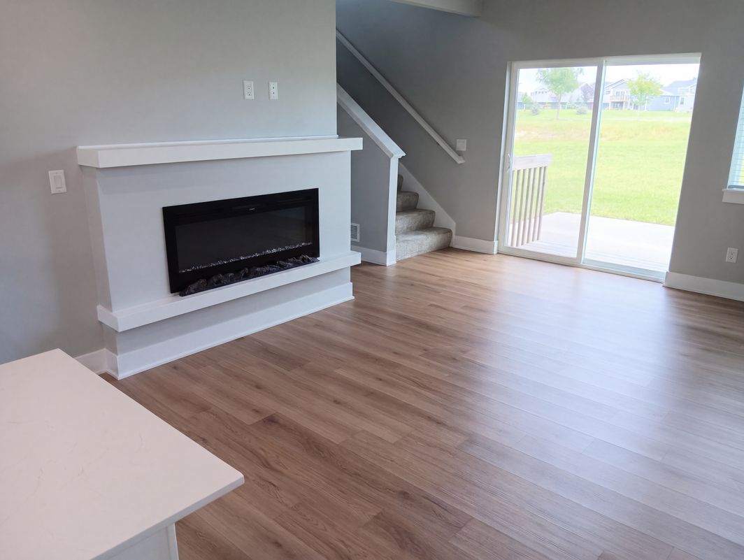 Property photo 3 of 15215 Deerview Dr
