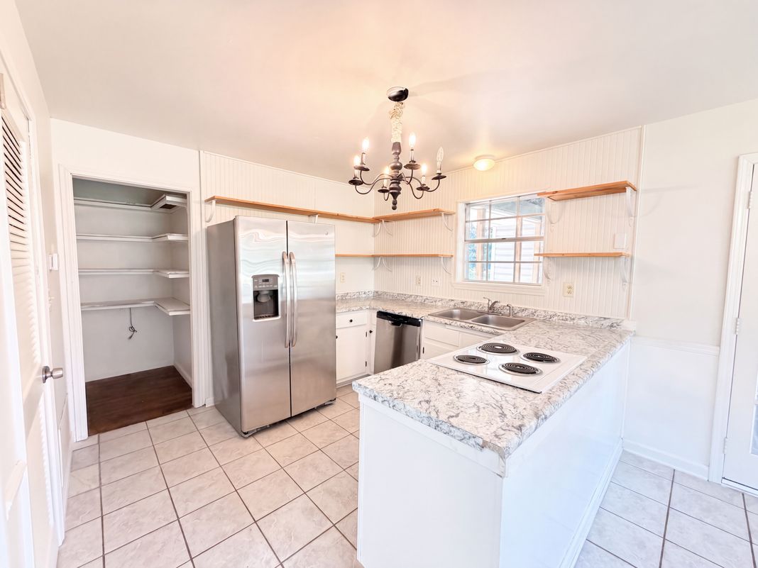 Property photo 2 of 4334 Morningside Dr