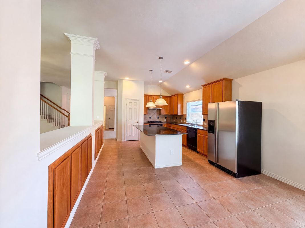 Property photo 2 of 5307 Chatham Hill Ln