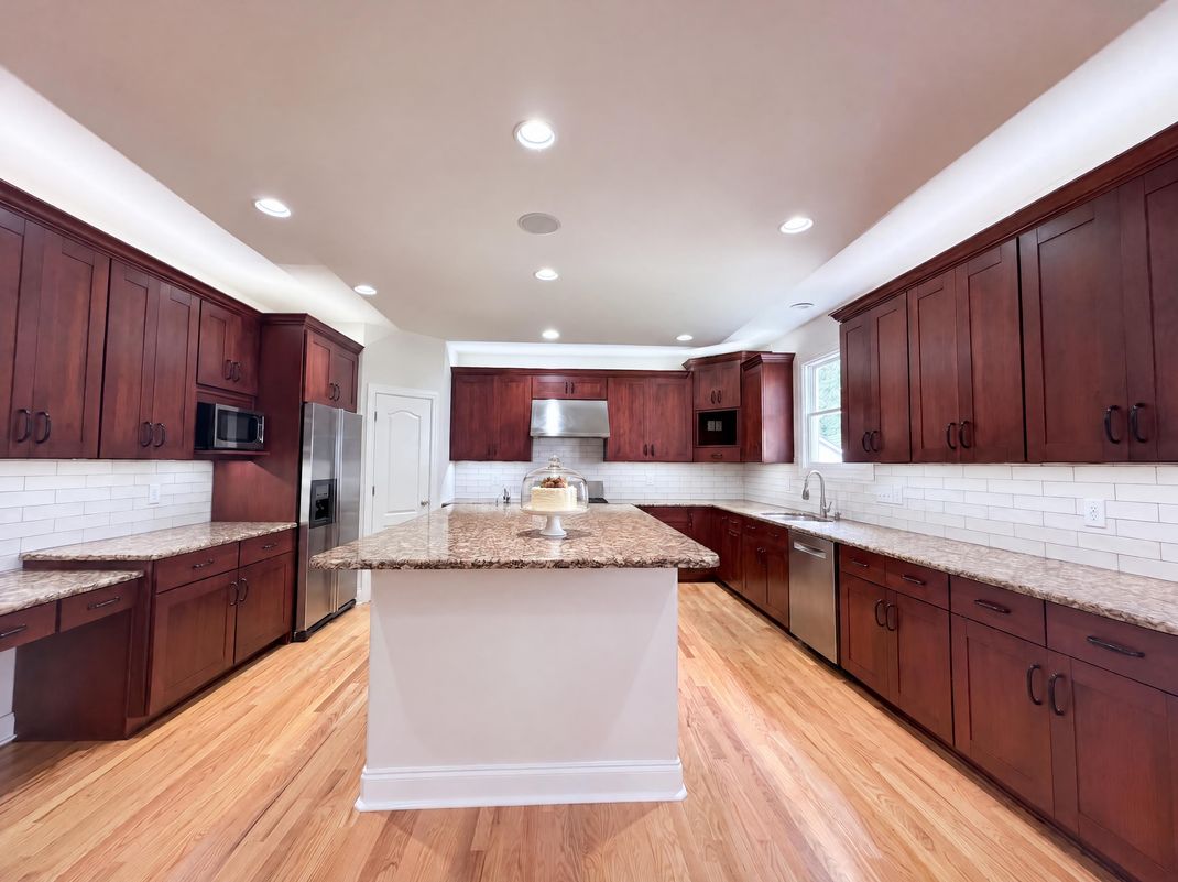 Property photo 2 of 142 Bain Ln