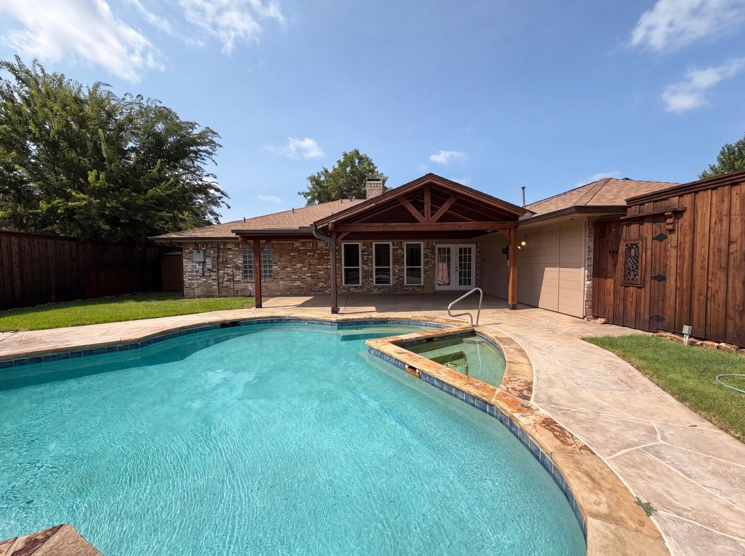 Property photo 2 of 1533 Parkside Trl