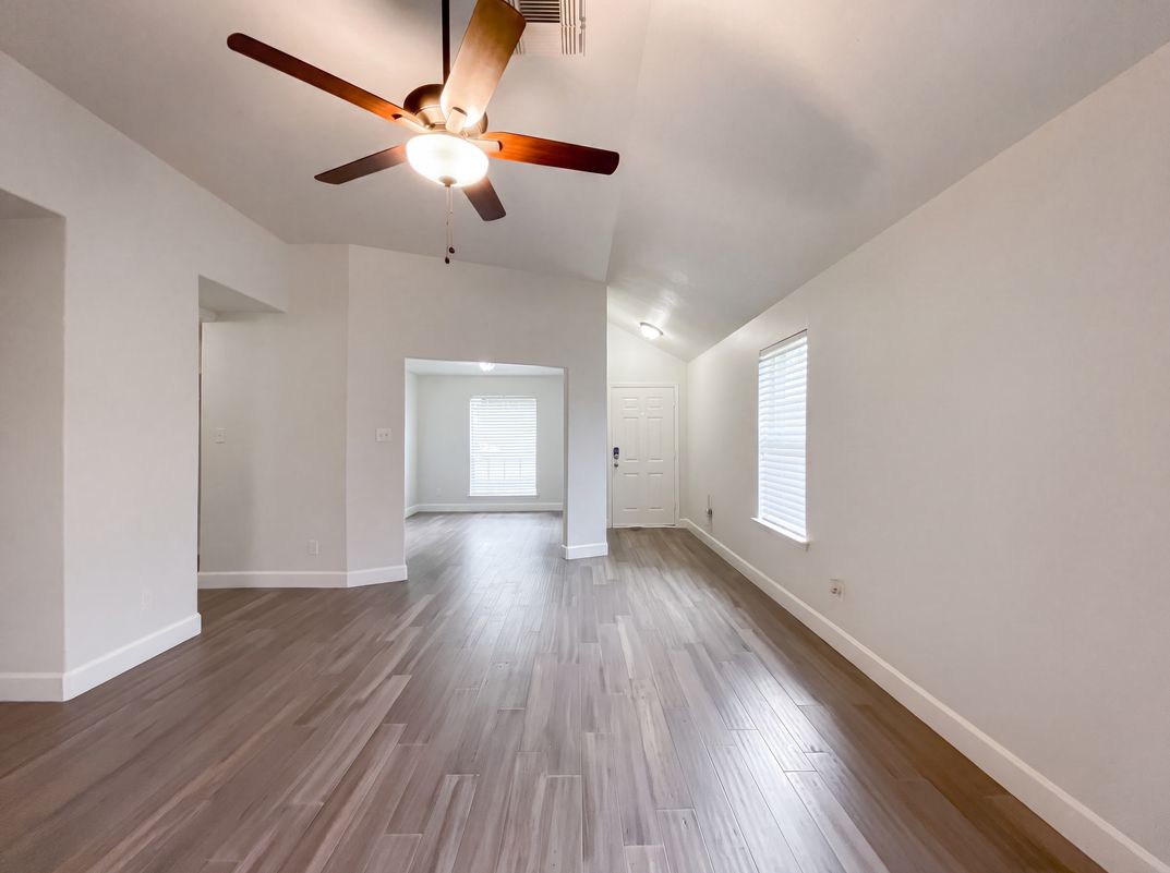 Property photo 3 of 21714 Falcongate Ct