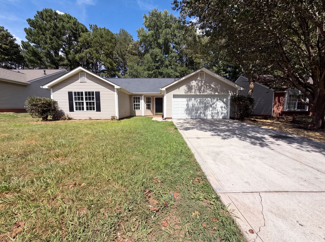 Property photo 1 of 2223 Mancke Dr