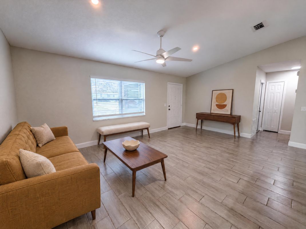 Property photo 3 of 8165 Ridge Rd