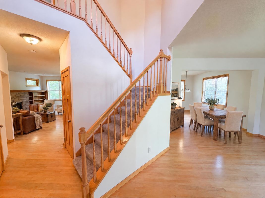 Property photo 3 of 1012 Delano Ct