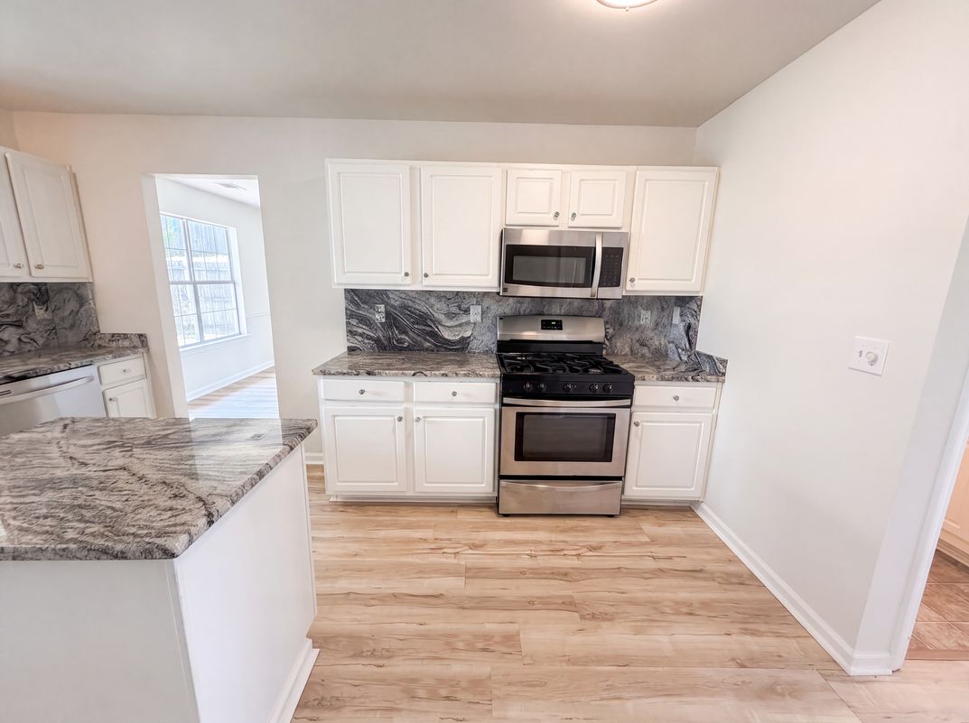 Photo 11 of 23 of 401 Callaway Ln, Conyers, GA