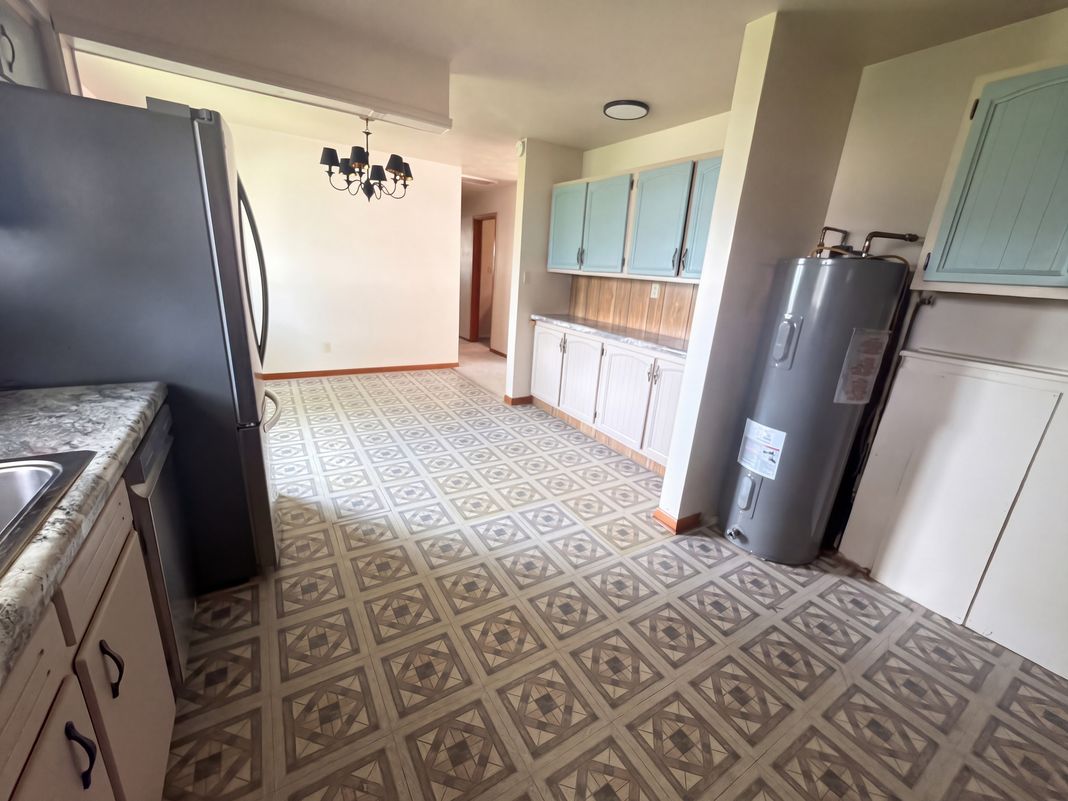 Property photo 2 of 300 E Mayfair Ln