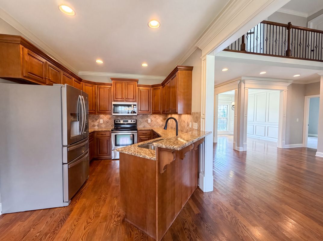 Property photo 2 of 3418 Shady Forest Dr