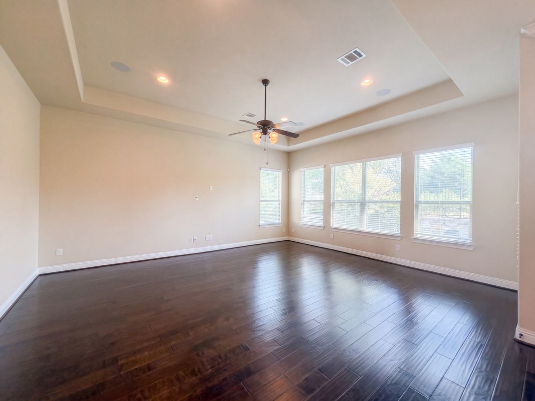 Property photo 3 of 851 Yellowcress Dr