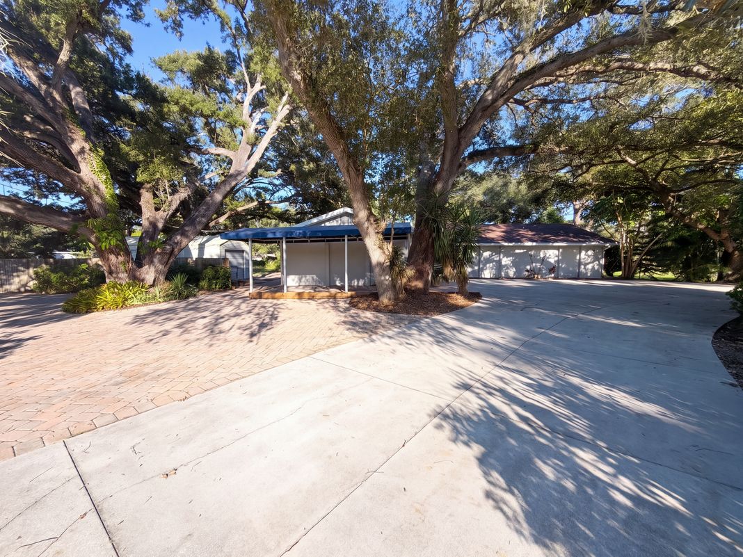 Property photo 1 of 3705 Malec Cir